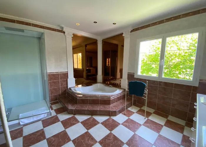 Du Mercadal Les Pujols