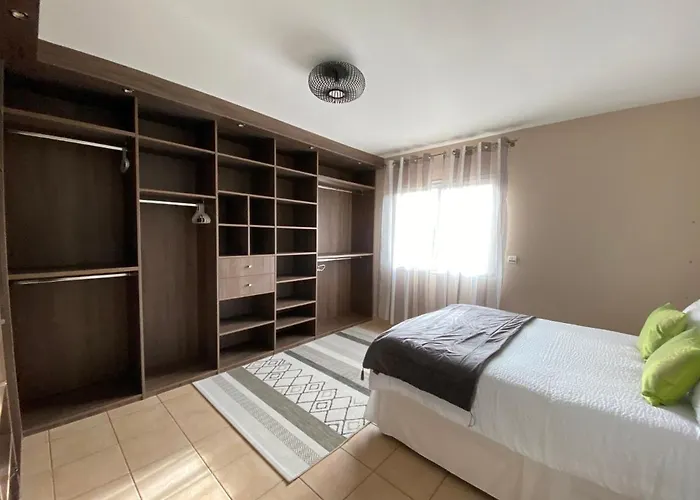 Du Mercadal Les Pujols *